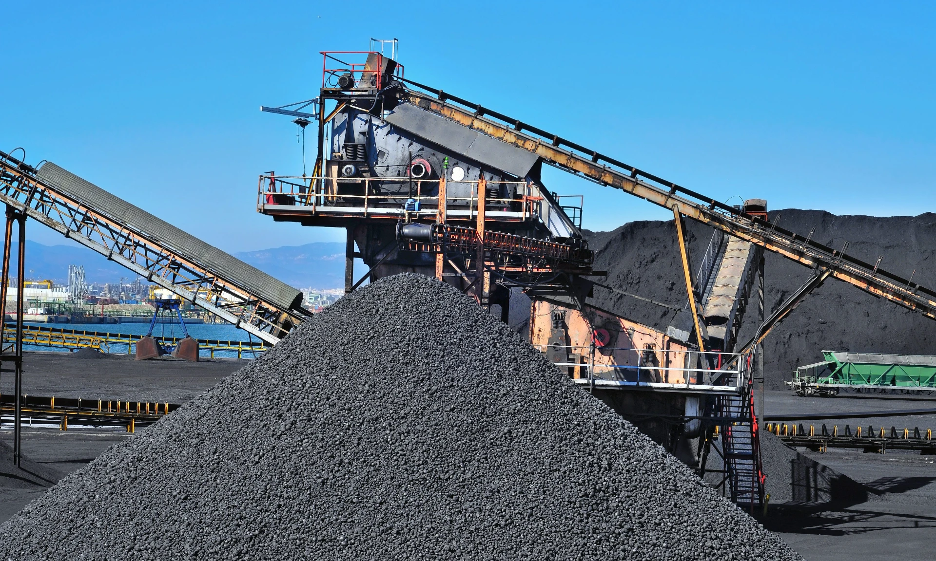 Conveyor, Particles